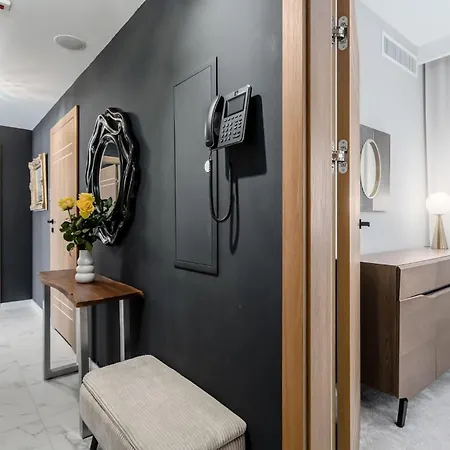 Deo Plaza - Old Town By Rent Like Apartment