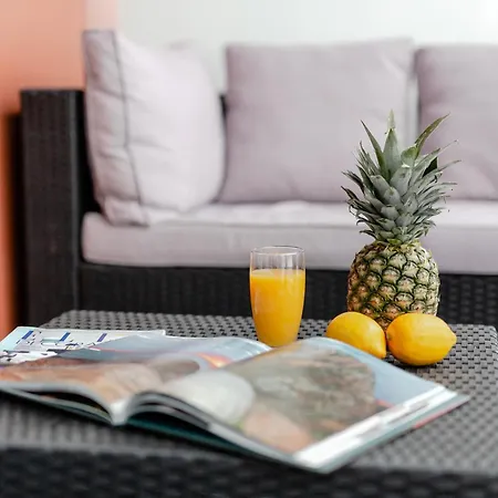 Apartment Deo Plaza - Old Town By Rent Like *