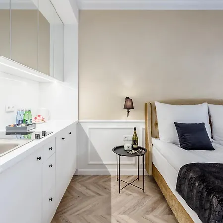 Deo Plaza - Old Town By Rent Like Apartment