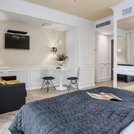 Apartment Deo Plaza - Old Town By Rent Like *